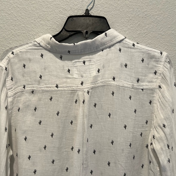 Rails Linen Blend Gauze Top Crinkle Fabric Button Front Novelty Cactus Print S - Picture 5 of 10